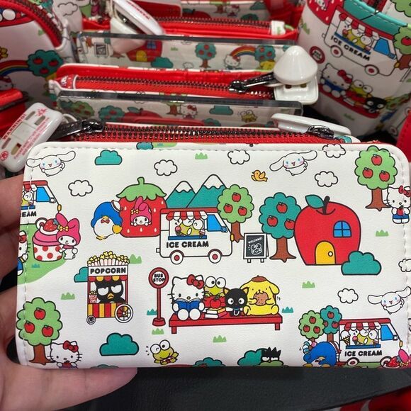 Brand New Universal‎ Studios EXCLUSIVE Hello Kitty Loungefly Backpack PLU… main image 4